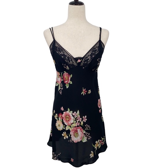 Oscar de la Renta Other - Oscar de la Renta Floral Chemise - Size Medium